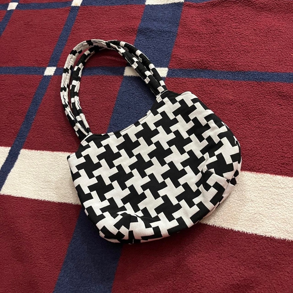 Abstract designed Black & white handbag shoulder small cute petite classy chic